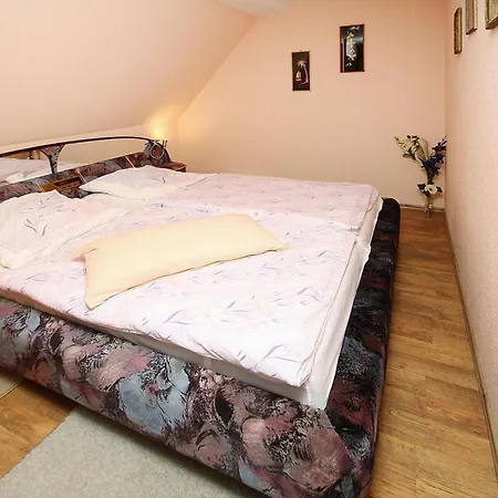 In Luckaitztal-gossda With Parking Space Appartamento *