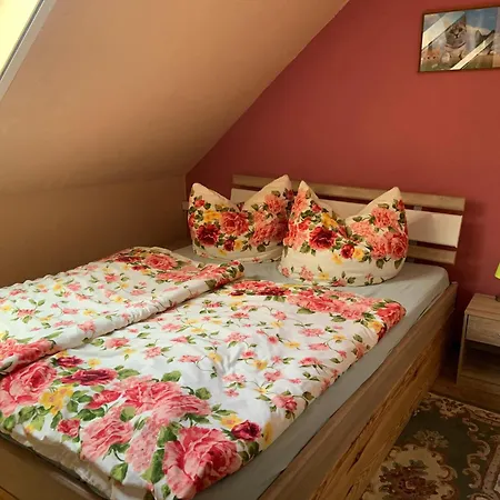 Apartment In Luckaitztal-gossda With Parking Space *